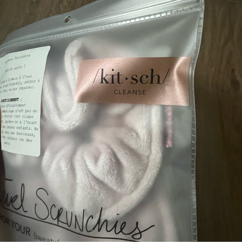 KITSCH - NWT - Microfiber Towel Scrunchies - Blush - Picture 5 of 5